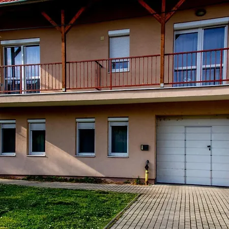 Family Apartment *